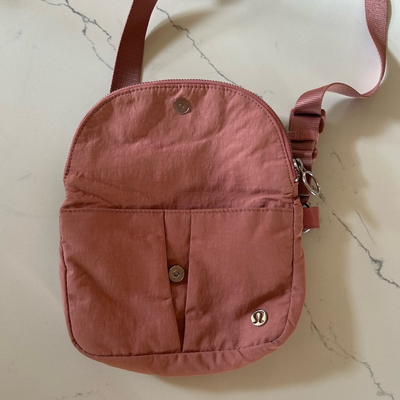 Lululemon All Night Festival Bag Micro - Picture 5 of 8